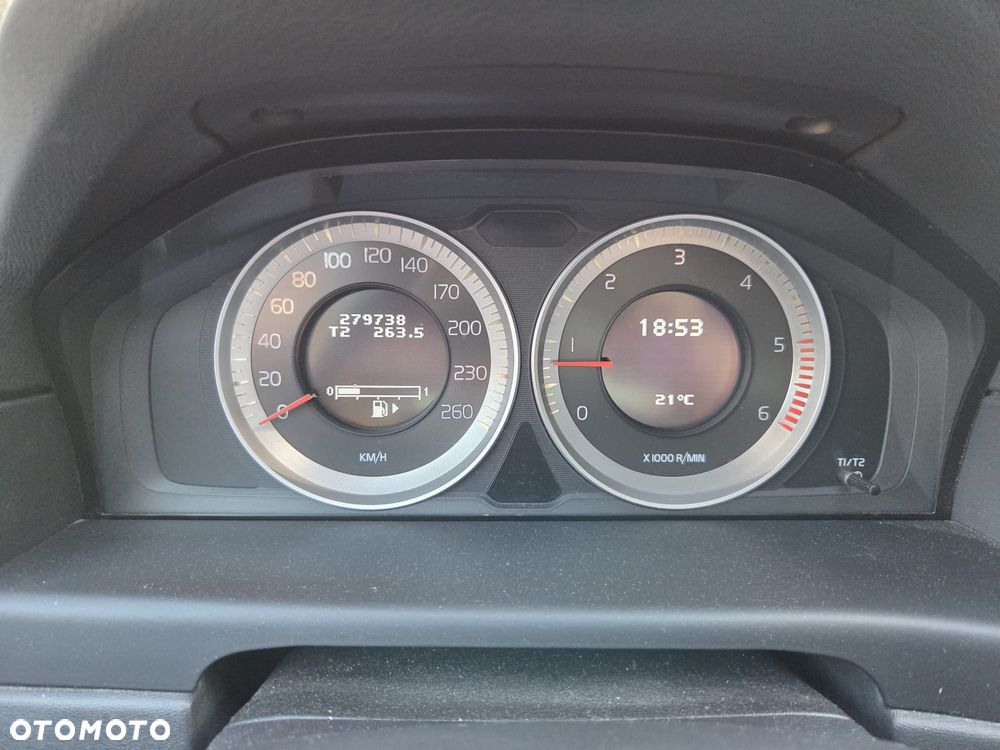 Volvo XC 70 D5 AWD Summum - 5