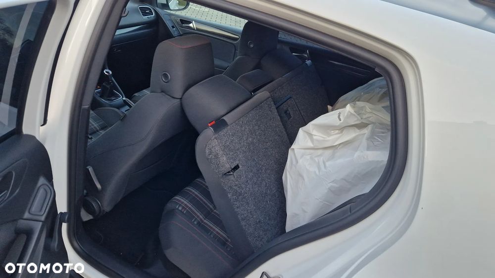 Volkswagen Golf 2.0 TSI GTI - 22