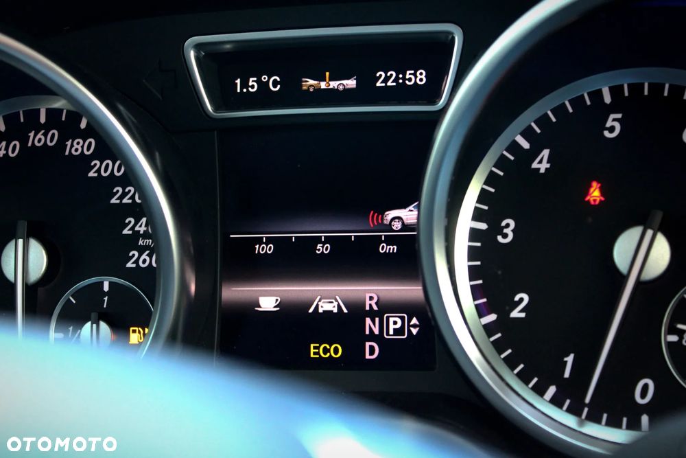 Mercedes-Benz GL 500 4-Matic - 36