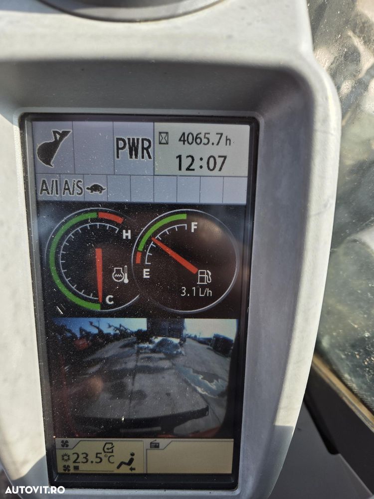 Hitachi ZX85, 2021, 4.054h, LAMA nivilare, CUPLA RAPIDA HIDRAULICA+2 CUPE EXCAVARE NOI+CUPA TALUZ NEINCILNABILA noua, senile pad cauciuc 80% ok, inst picon, Aer cond, camera spate, ridica 4t, revizia facuta, posibilitate leasing 4 ani-PROMOTIE 56.900 EUR+Tva - 2