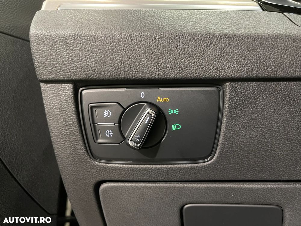 Volkswagen Passat 2.0 TDI DSG Highline - 22