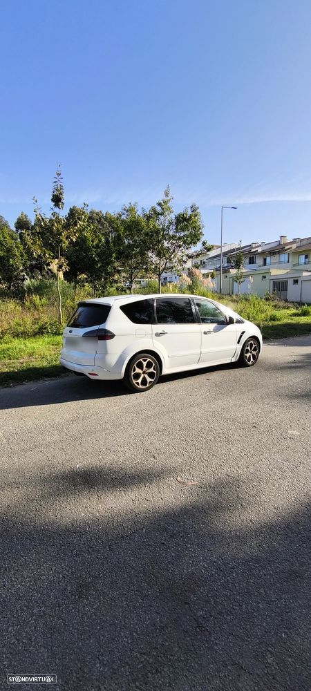 Ford S-Max 2.0 TDCi DPF Titanium - 4