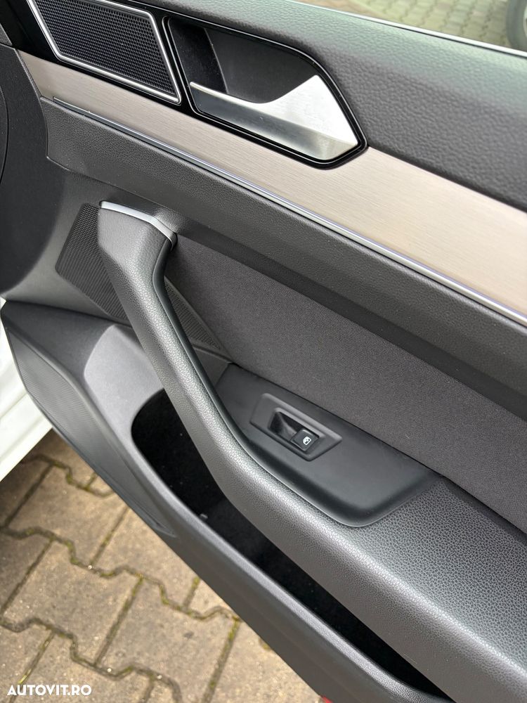 Volkswagen Passat - 18