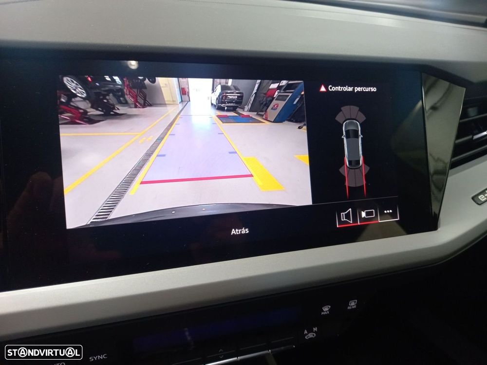 Audi Q4 Sportback e-tron 40 63 kWh SE Business - 13