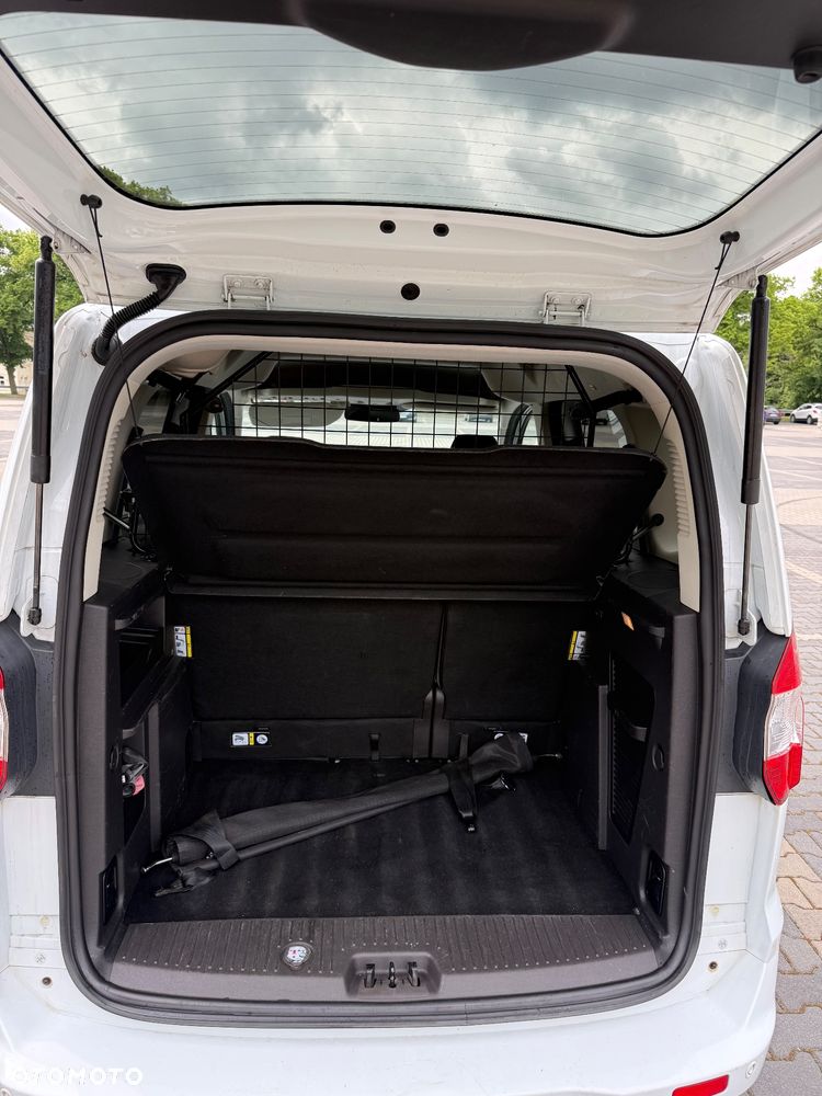 Ford Tourneo Courier 1.5 TDCi Trend - 12