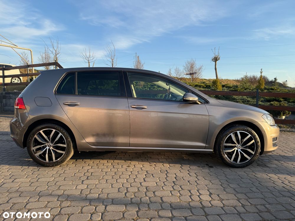 Volkswagen Golf 1.2 TSI DSG Comfortline - 8