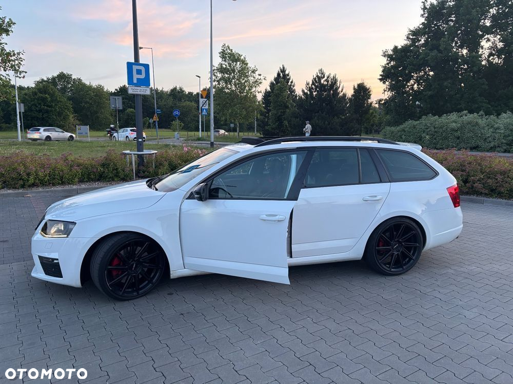 Skoda Octavia 2.0 TDI 4x4 RS DSG - 3