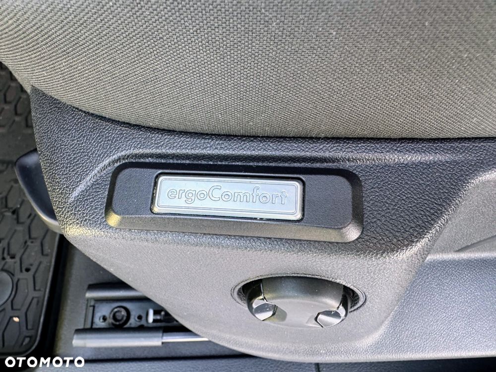 Volkswagen Caddy Maxi 2.0 TDI Life 4Motion - 12