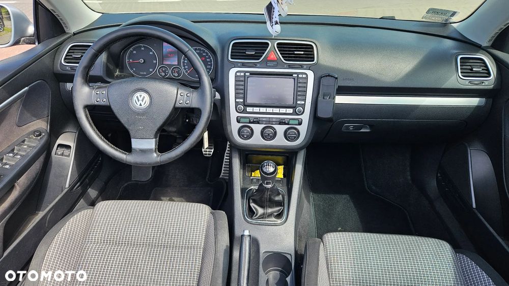 Volkswagen Eos - 17