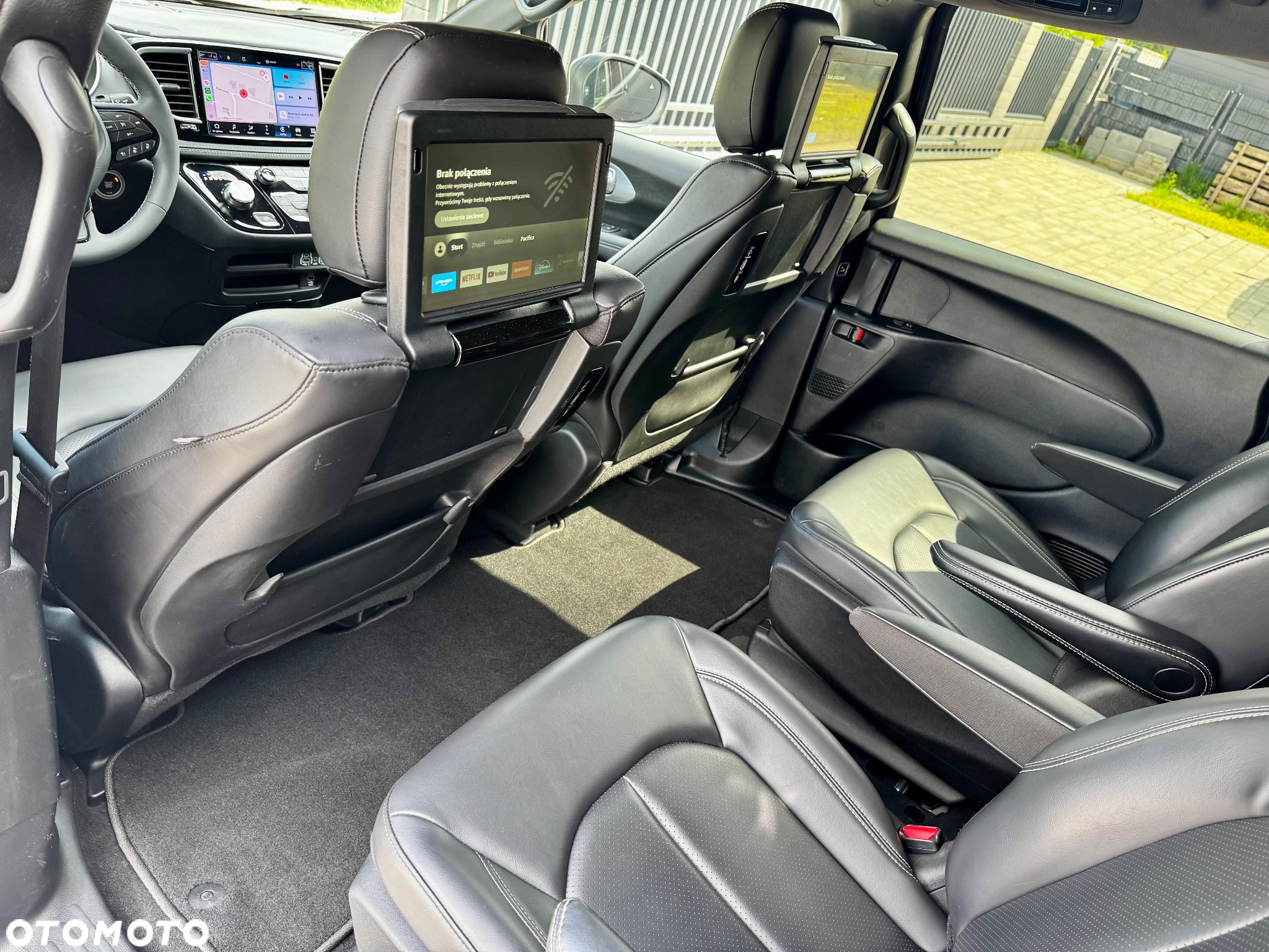 Chrysler Pacifica - 34
