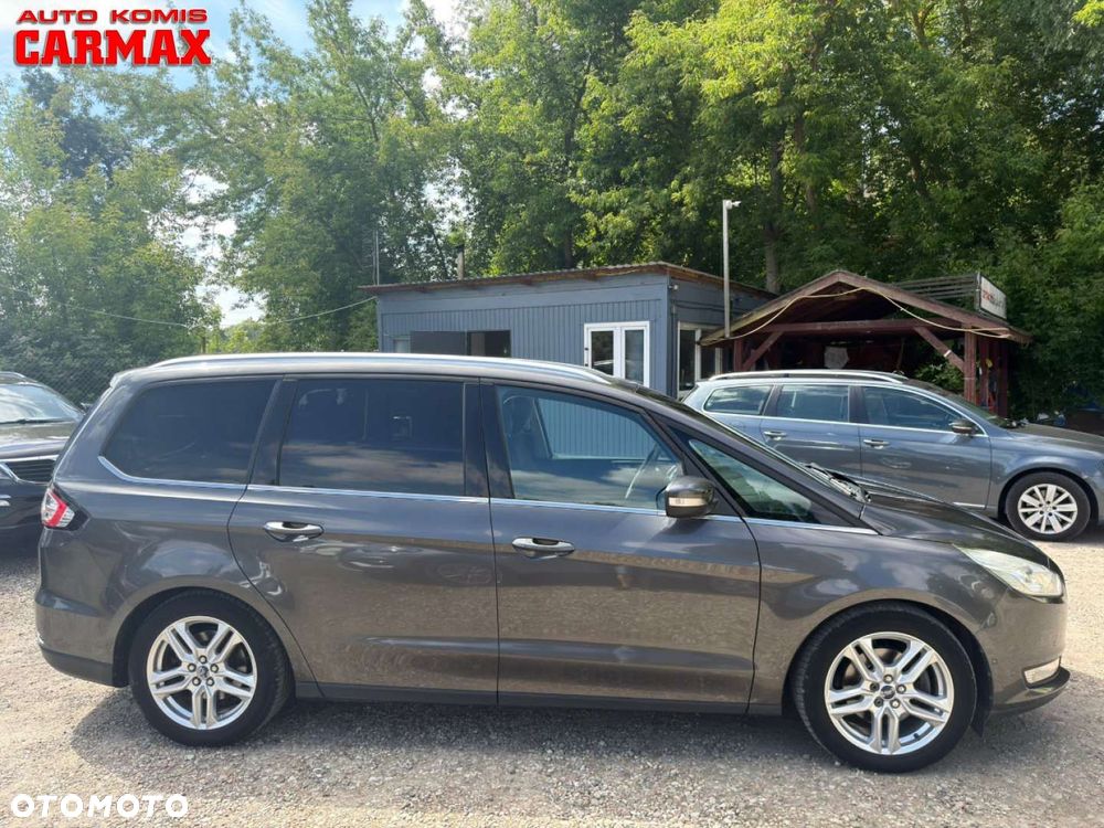 Ford Galaxy - 8