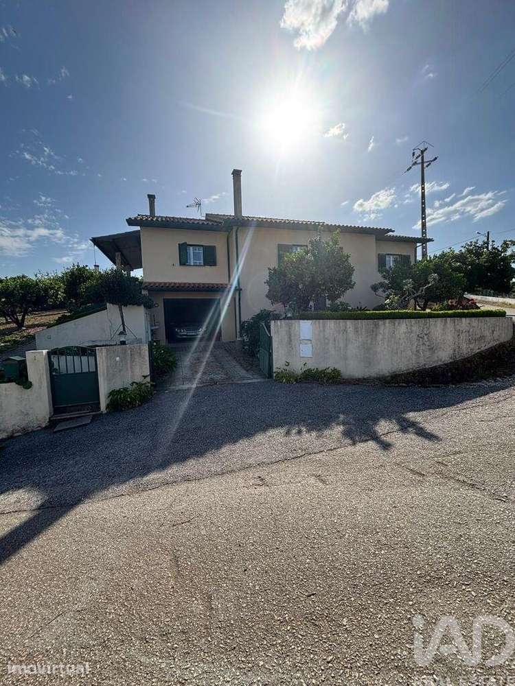 Moradia térrea T4 em Sobreira Formosa e Alvito da Beira de 170 m2 - Grande imagem: 4/40