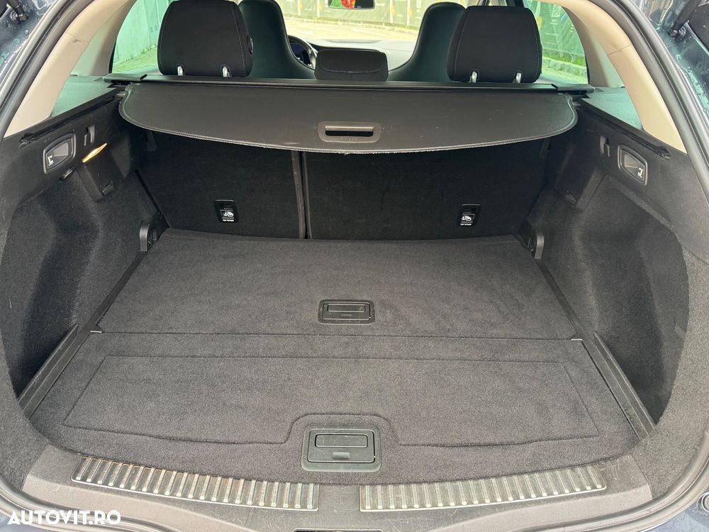 Renault Megane TCe 160 GPF EDC GT LINE - 14