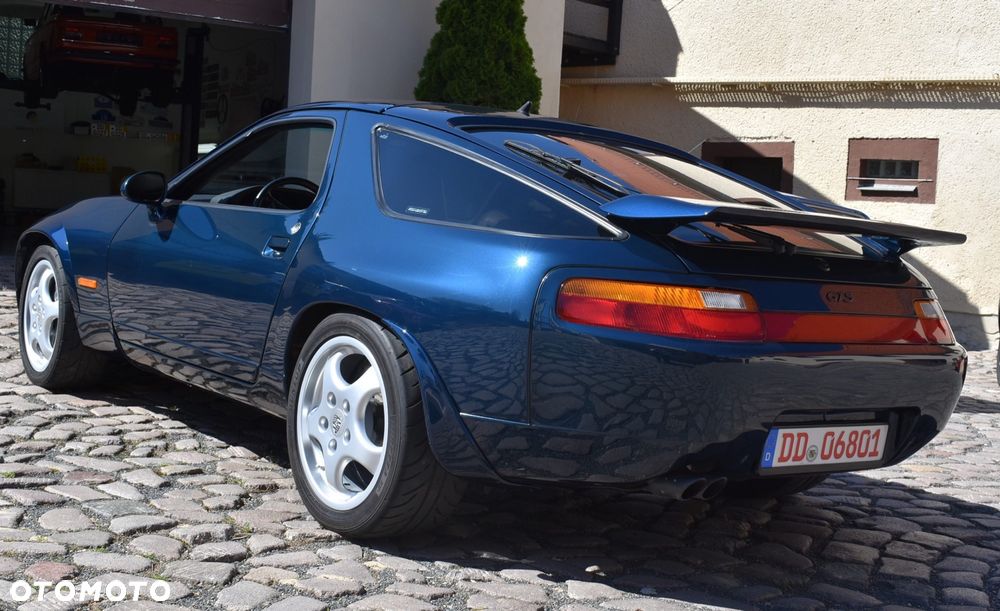 Porsche 928 - 3
