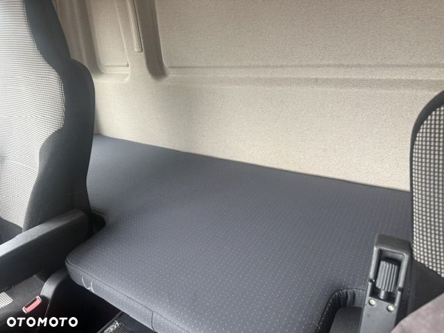 MAN Tgs 26.320 6x2 Kontener Izoterma 24palety - 9