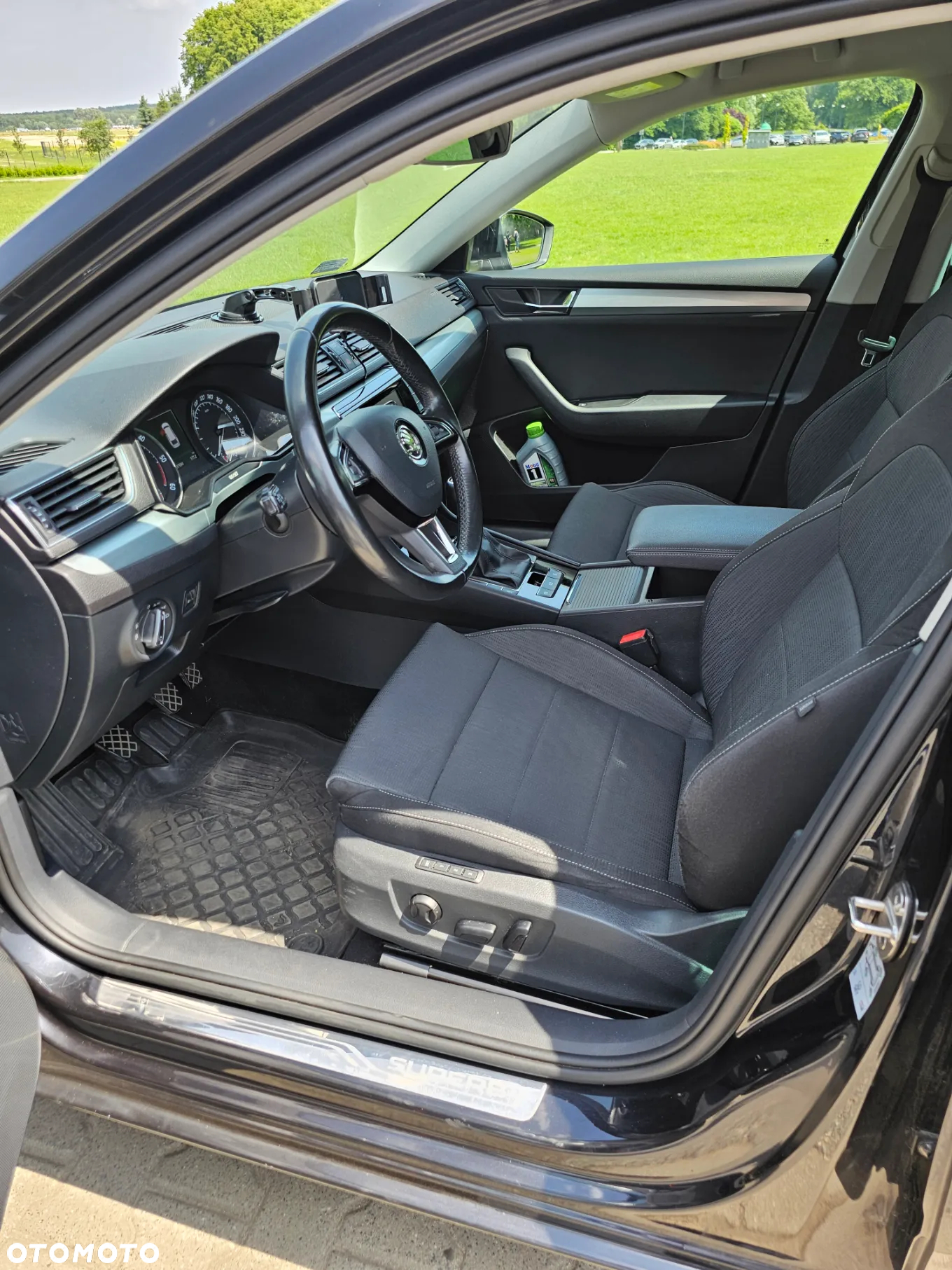 Skoda Superb 1.6 TDI Ambition - 14