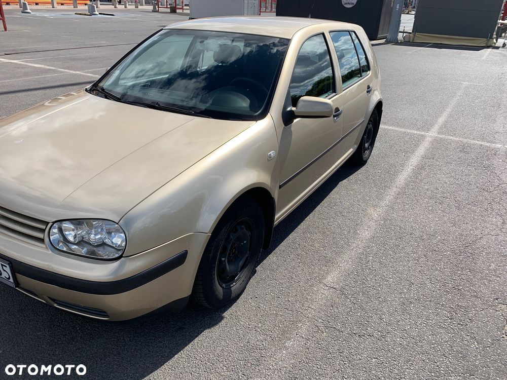 Volkswagen Golf IV 1.4 Q - 1