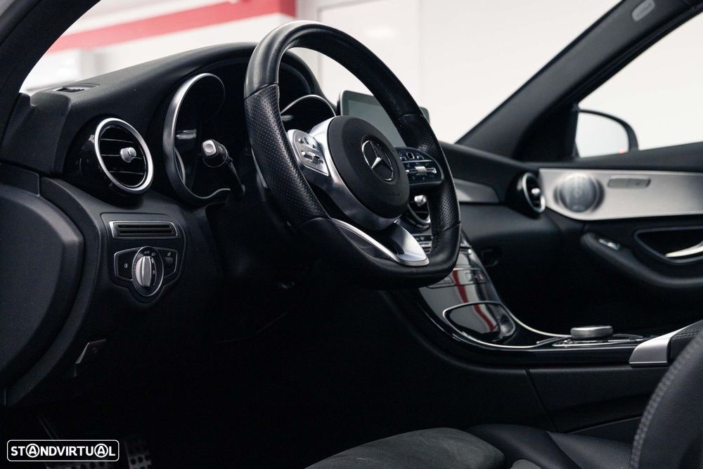 Mercedes-Benz C 300 e AMG Line - 23