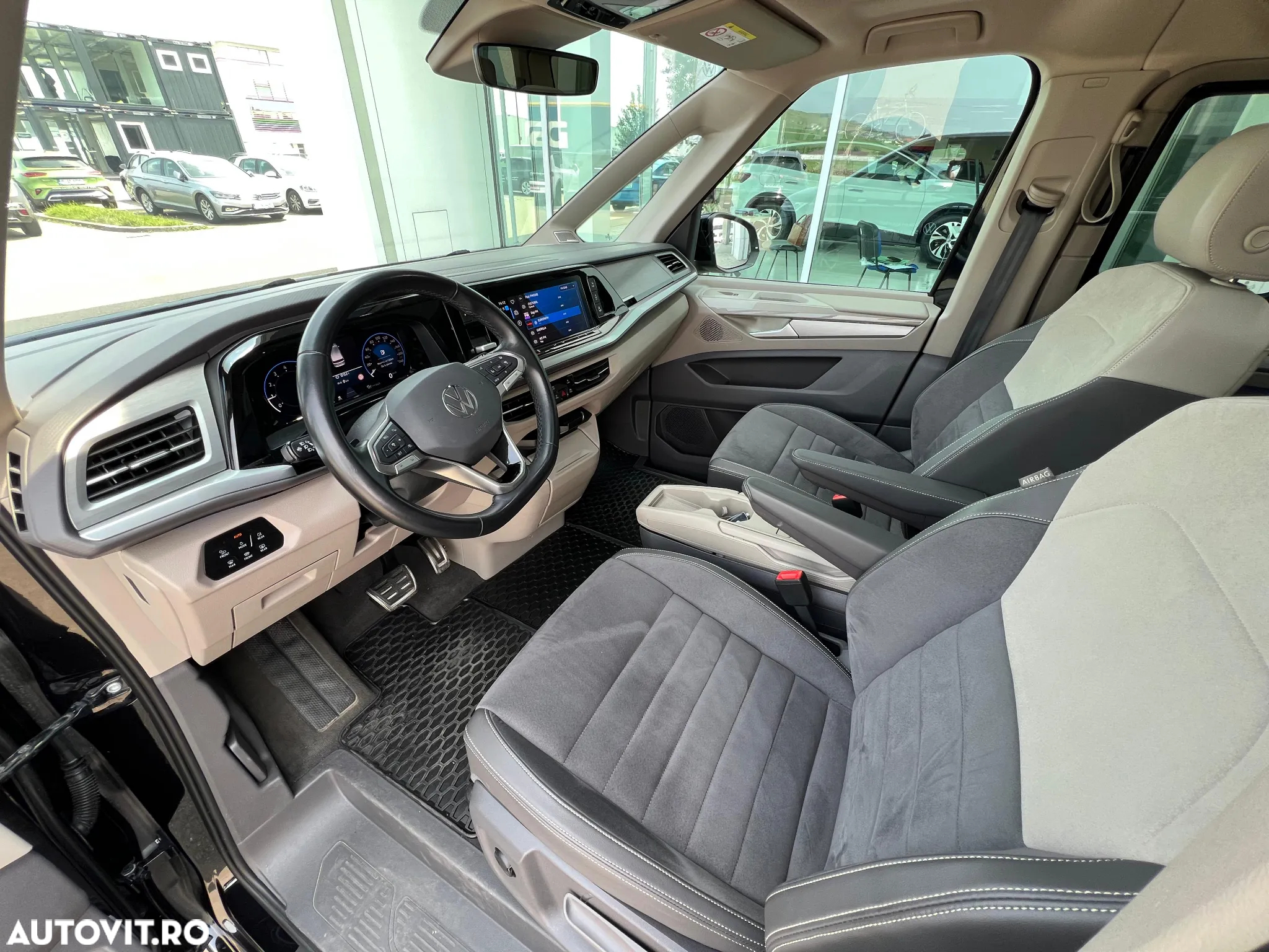Volkswagen Multivan L 2.0 TSI DSG 150KW Style - 11