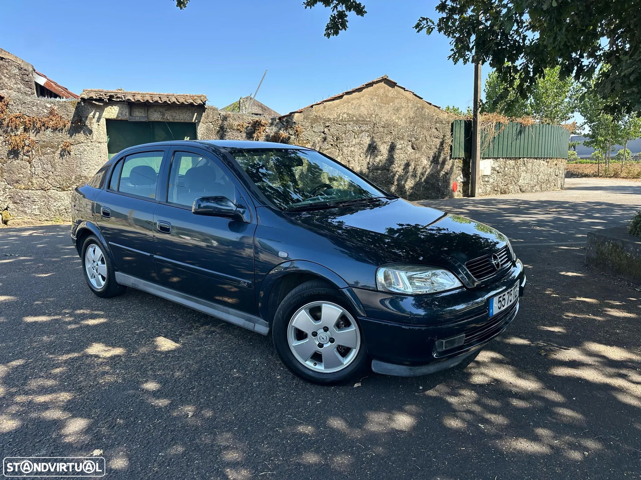 Opel Astra 1.2 Club - 1