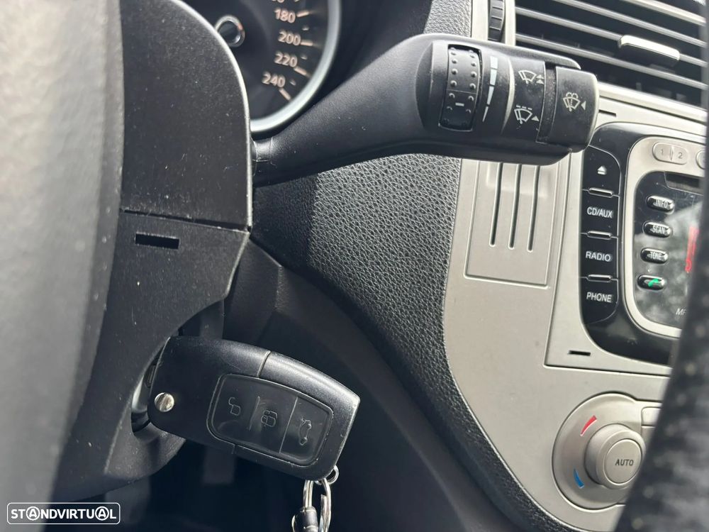 Ford C-Max 1.6 TDCi Titanium - 24