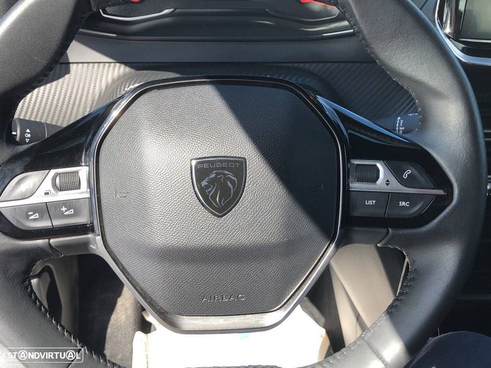 Peugeot 2008 - 15