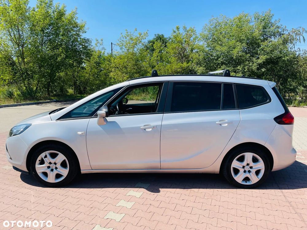 Opel Zafira Tourer 1.4 Turbo Business Edition - 2