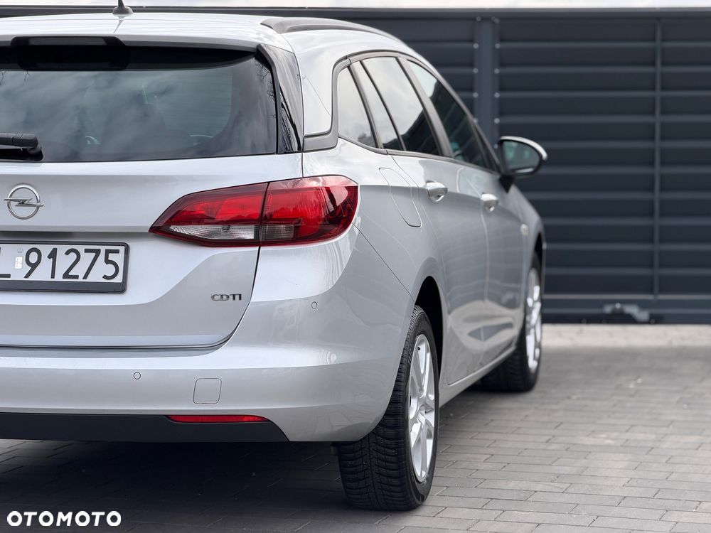 Opel Astra 1.6 CDTI Dynamic - 36