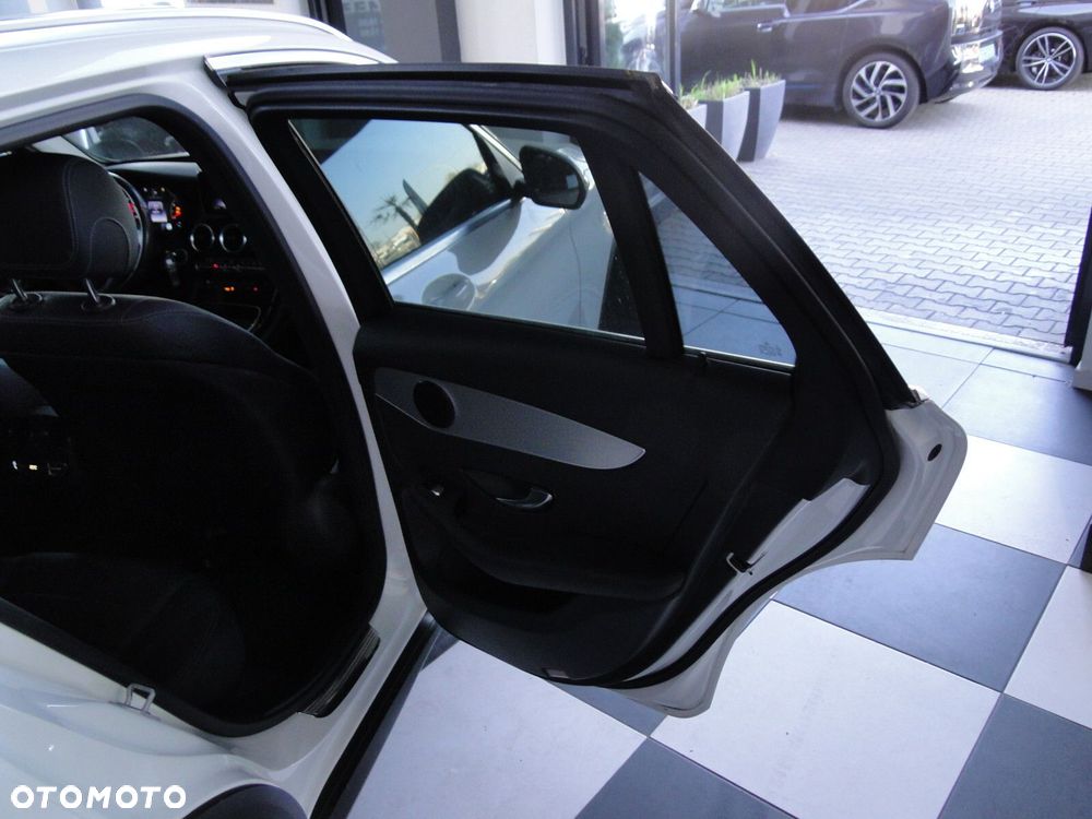 Mercedes-Benz GLC - 13