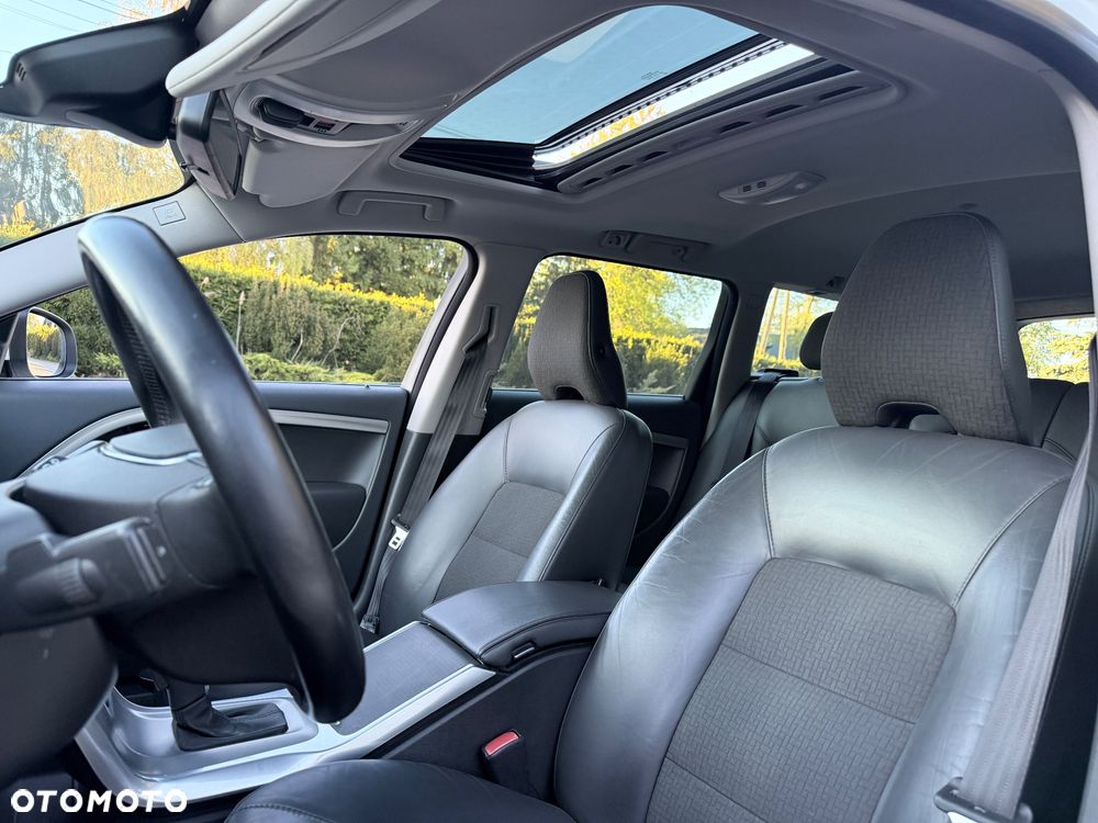 Volvo V70 D2 Momentum - 17