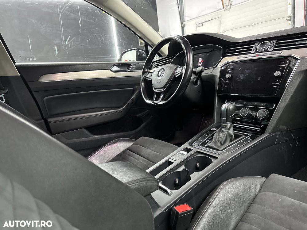 Volkswagen Passat Variant 2.0 TDI DSG Highline - 2