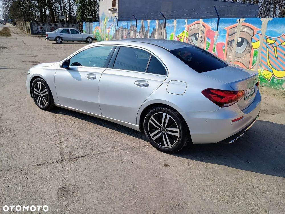 Mercedes-Benz Klasa A 180 AMG Line 7G-DCT - 4