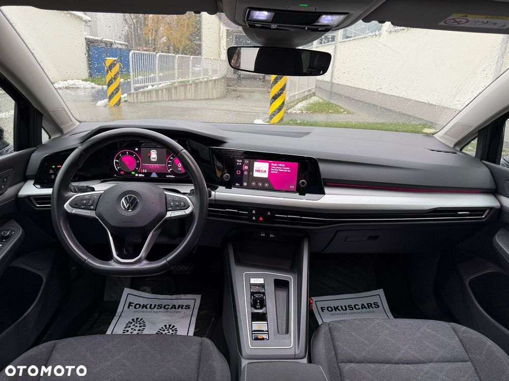 Volkswagen Golf - 28