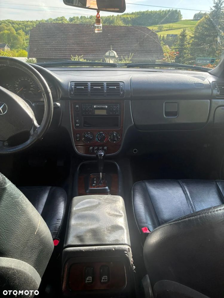 Mercedes-Benz ML - 16