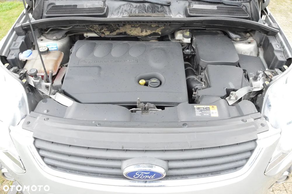 Ford Kuga 2.0 TDCi 4x4 Titanium - 38