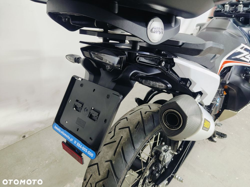KTM Adventure - 11