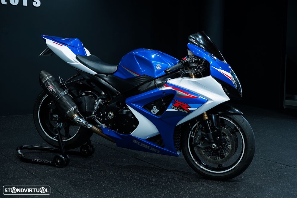 Suzuki GSX-R k8 - 2