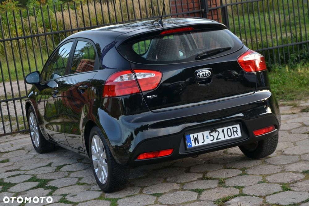 Kia Rio 1.2 Dream Team Edition - 5