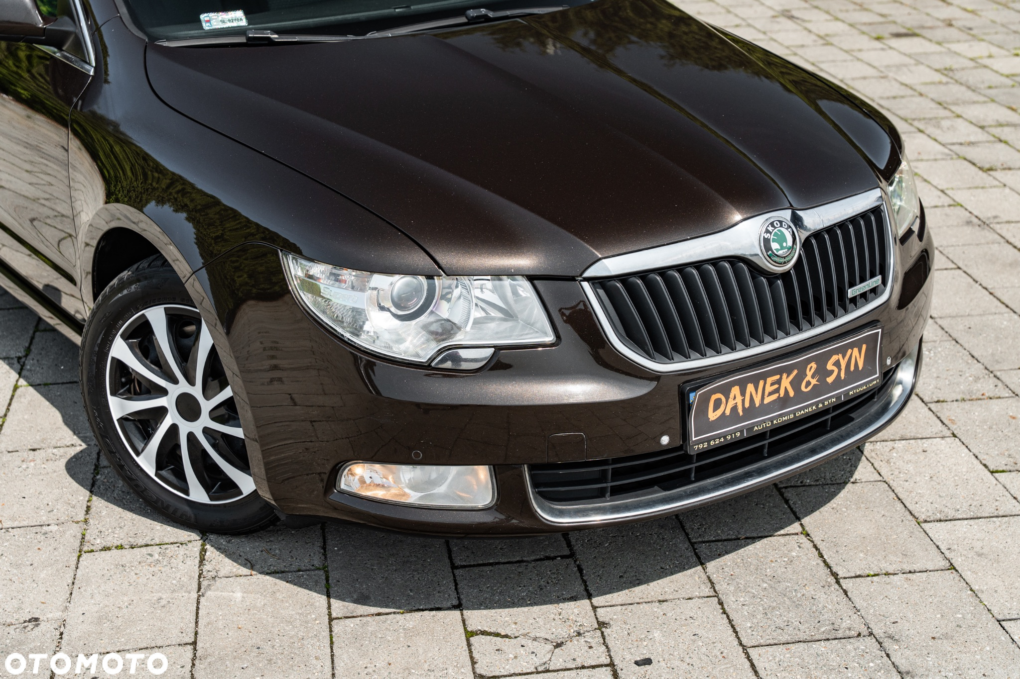 Skoda Superb Combi 1.6 TDI GreenLine - 8