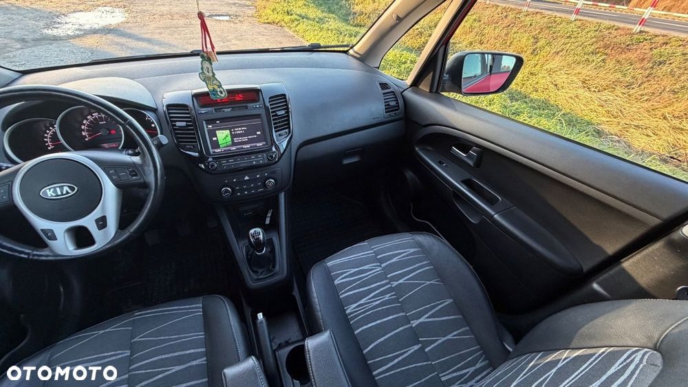 Kia Venga - 38