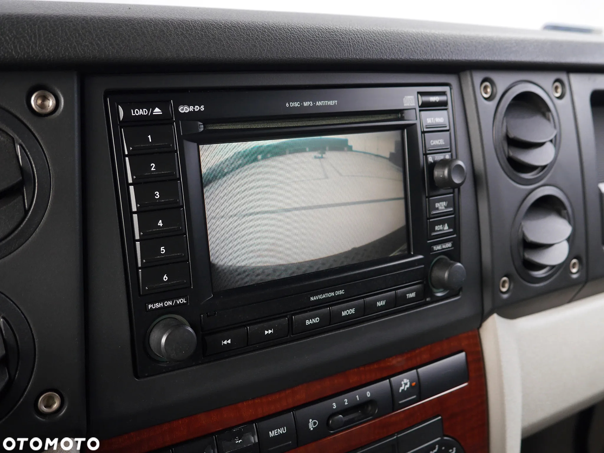Jeep Commander 3.0 CRD Limited - 17
