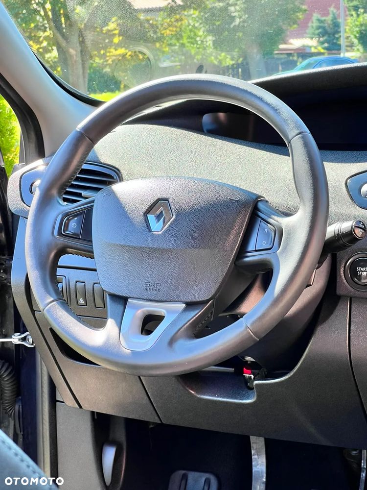 Renault Grand Scenic - 13