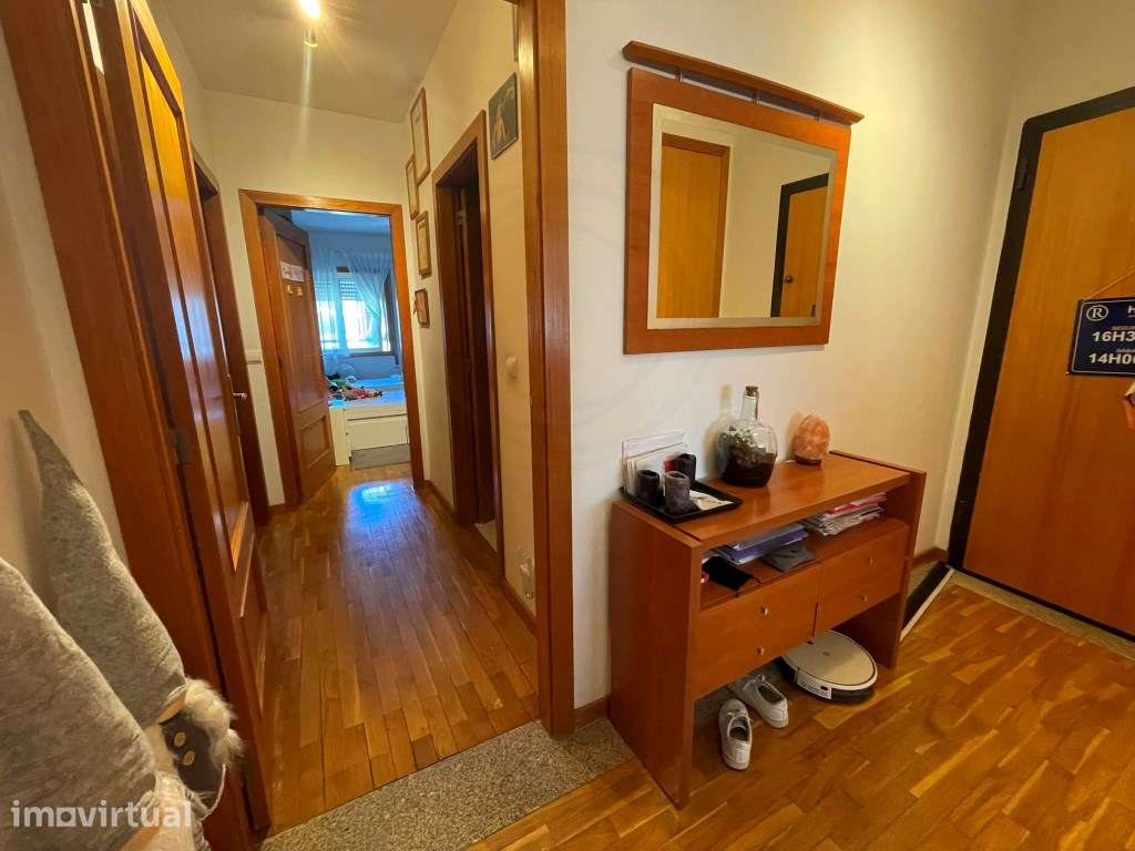 Apartamento T2 com Suíte, Varanda e Garagem | Alfena - Valongo - Grande imagem: 3/17