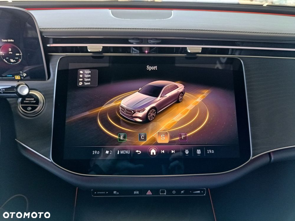Mercedes-Benz Klasa E - 24
