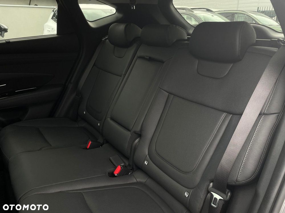 Hyundai Tucson 1.6 T-GDi 48V Platinum 2WD DCT - 13