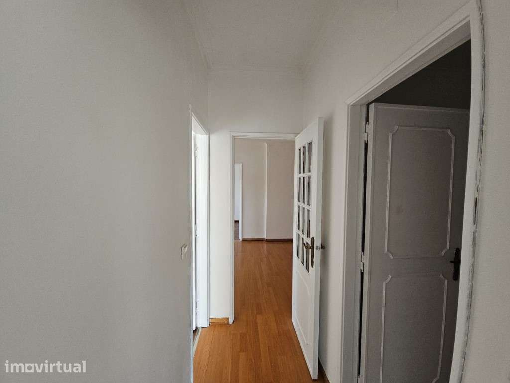 Apartamento T2 para Arrendamento em Arrentela, Seixal - Grande imagem: 4/12
