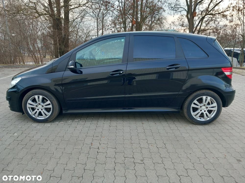Mercedes-Benz Klasa B 180 CDI DPF Special Edition - 14