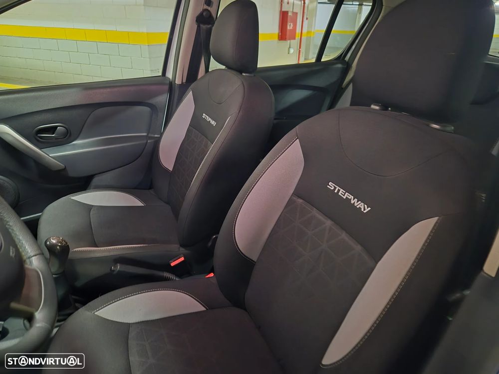 Dacia Sandero 0.9 TCe Stepway - 26
