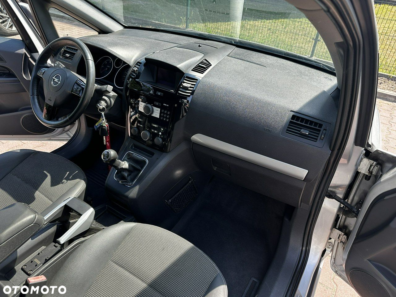 Opel Zafira 1.9 CDTI First Edition - 13