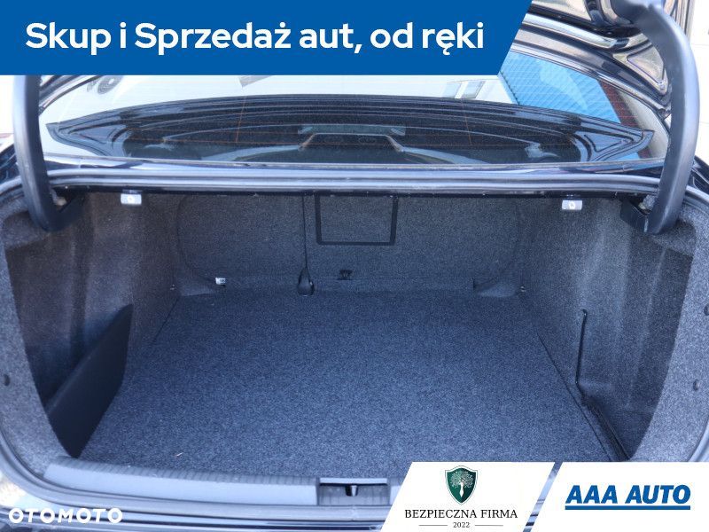 Volkswagen Jetta - 15